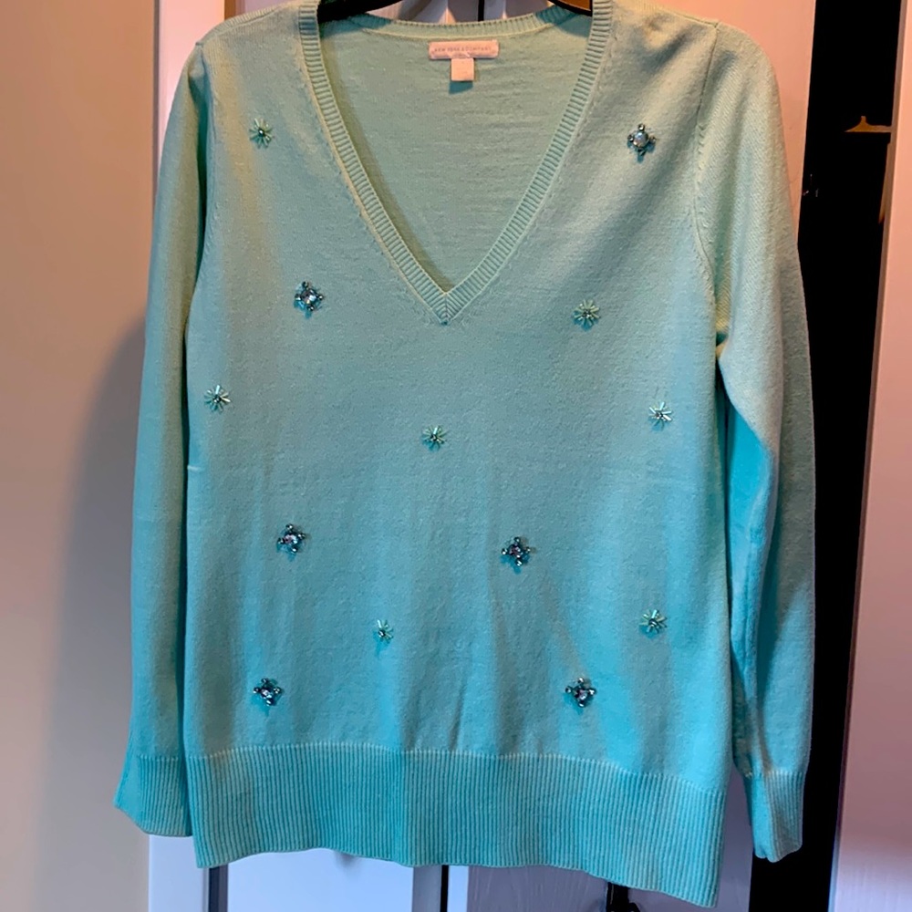 NY&C beautiful Aqua color sweater